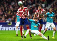 英雄联盟-萨克拉门托国王窗口期绝杀压哨，志在西甲名次提升，引发热议，轮换策略成焦点的简单介绍